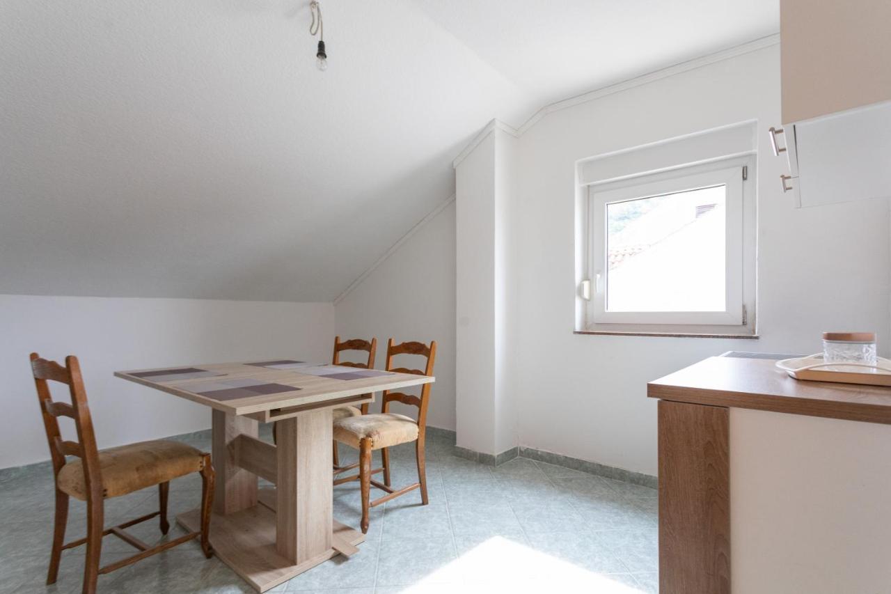 Panorama Apartment *